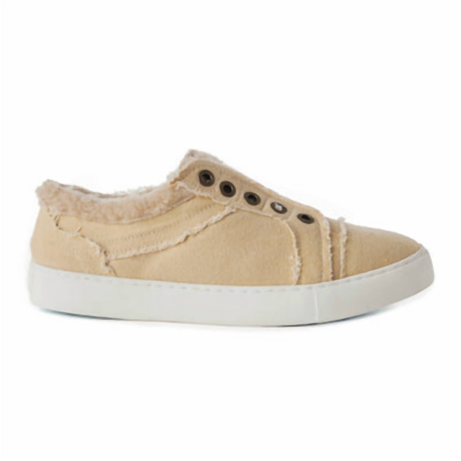 e04f61c0-0eb1-4aa7-a86f-0891baf2c35b-upscale_15k-1500x1500-70 Myra - Women's Francy Sneaker - Image 1